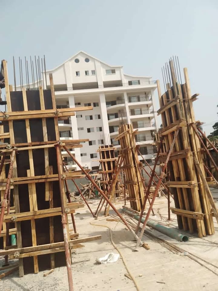 Column formwork and temporary supports on site, 2026